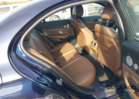 2018 Mercedes-Benz E 300 4Matic z USA, uszkodzony, nr VIN WDDZF4KB8JA436513